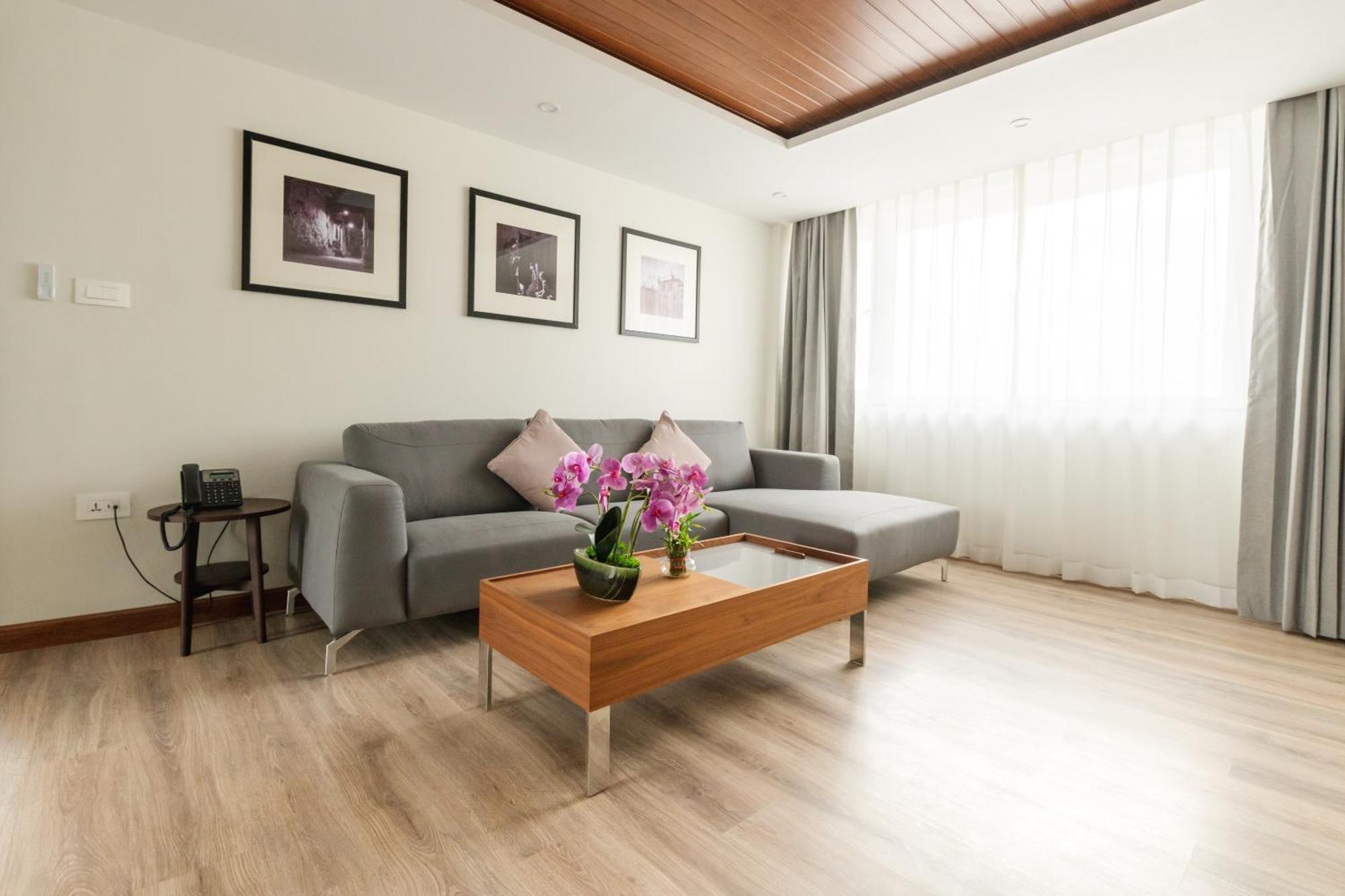 Mila Hotel กาฐมาณฑุ ภายนอก รูปภาพ